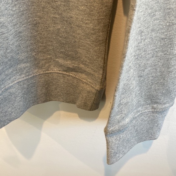 NEW Robert Graham Skull Crossbones Lightweight Sweatshirt - Picture 6 of 7